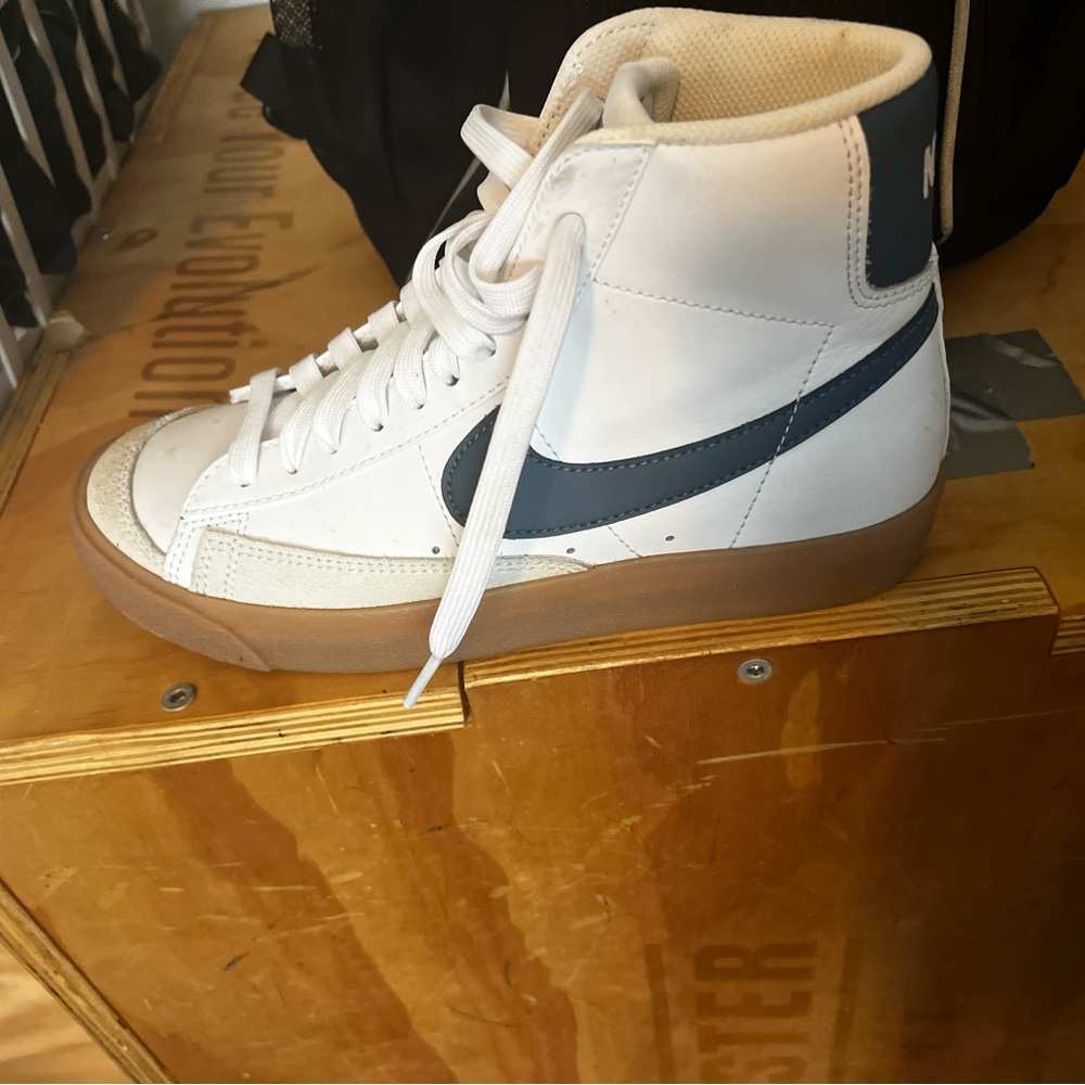 White High-Top Casual Sneakers with Navy Swoosh
